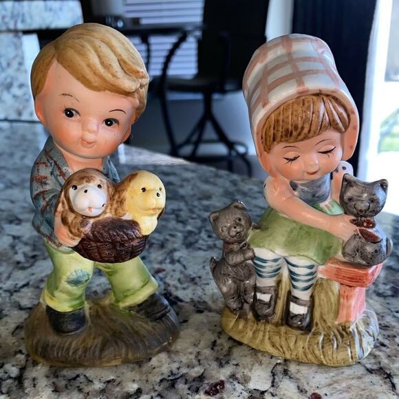 WHATNOTS - Picture 2 of 5